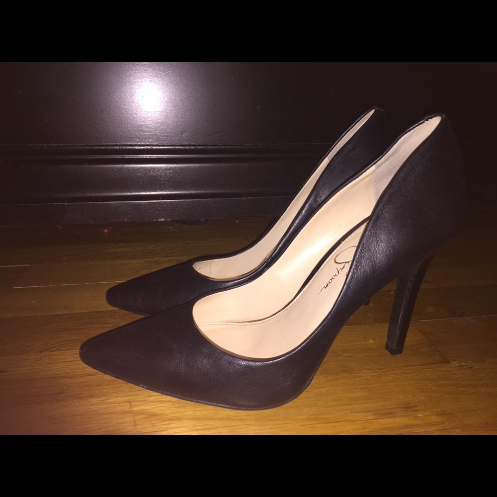 Jessica Simpson Black Pumps